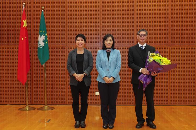 新澳门今晚开奖结果开奖记录和52岁局长涉性侵女子与55岁女局长
